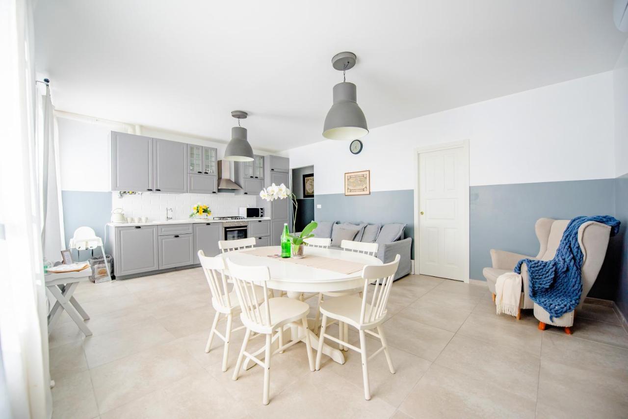 Beach Apartment In The Center Sanremo Bagian luar foto