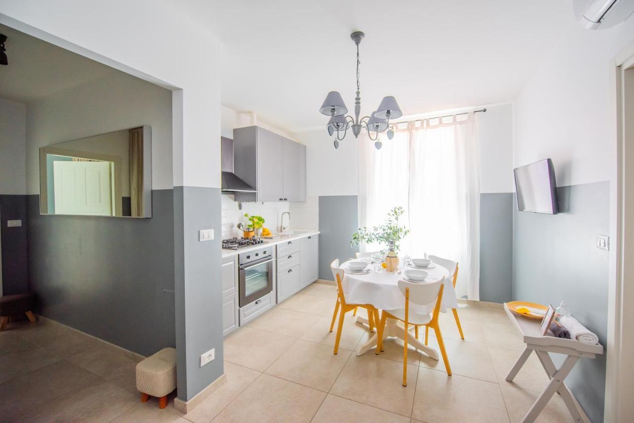 Beach Apartment In The Center Sanremo Bagian luar foto