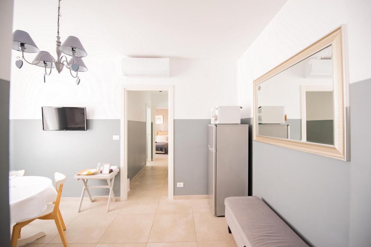 Beach Apartment In The Center Sanremo Bagian luar foto